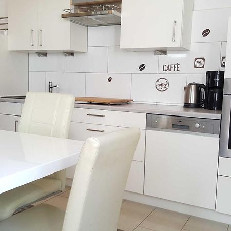 Holiday Apartment Essen Esterno foto